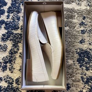LifeStride / Naturalizer Margot White Loafers